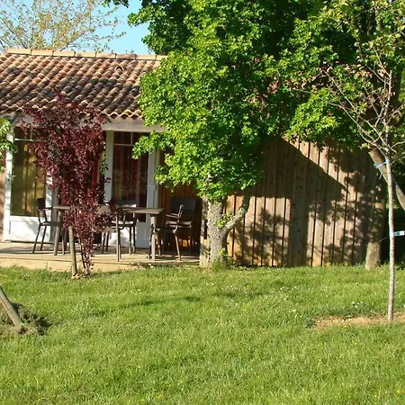 キャンプ場 Les Graves