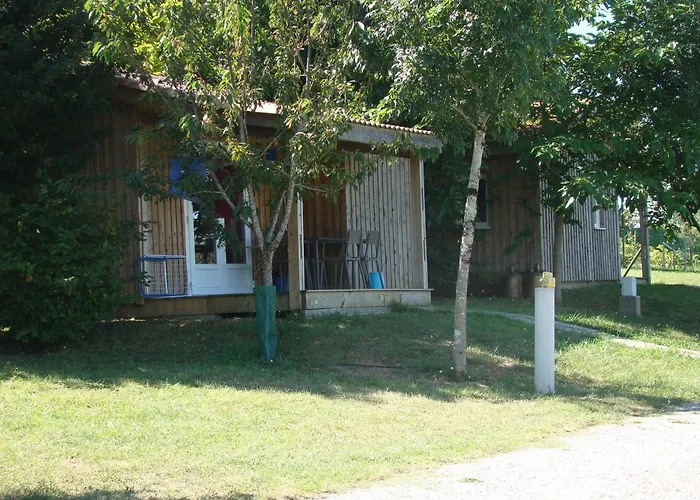 キャンプ場 Les Graves *